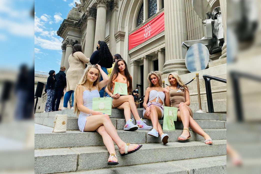råb op Kong Lear om Gossip Girl Pedicab Tour NYC | Gossip Girl Tour | New York, NY